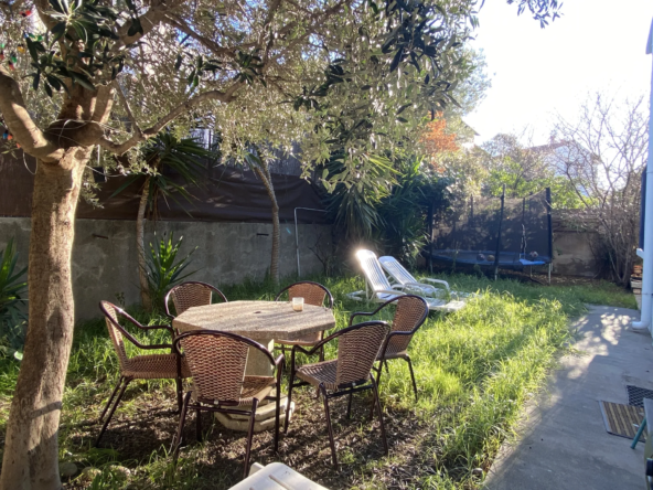 Maison de ville T5 avec jardin et garage à Perpignan