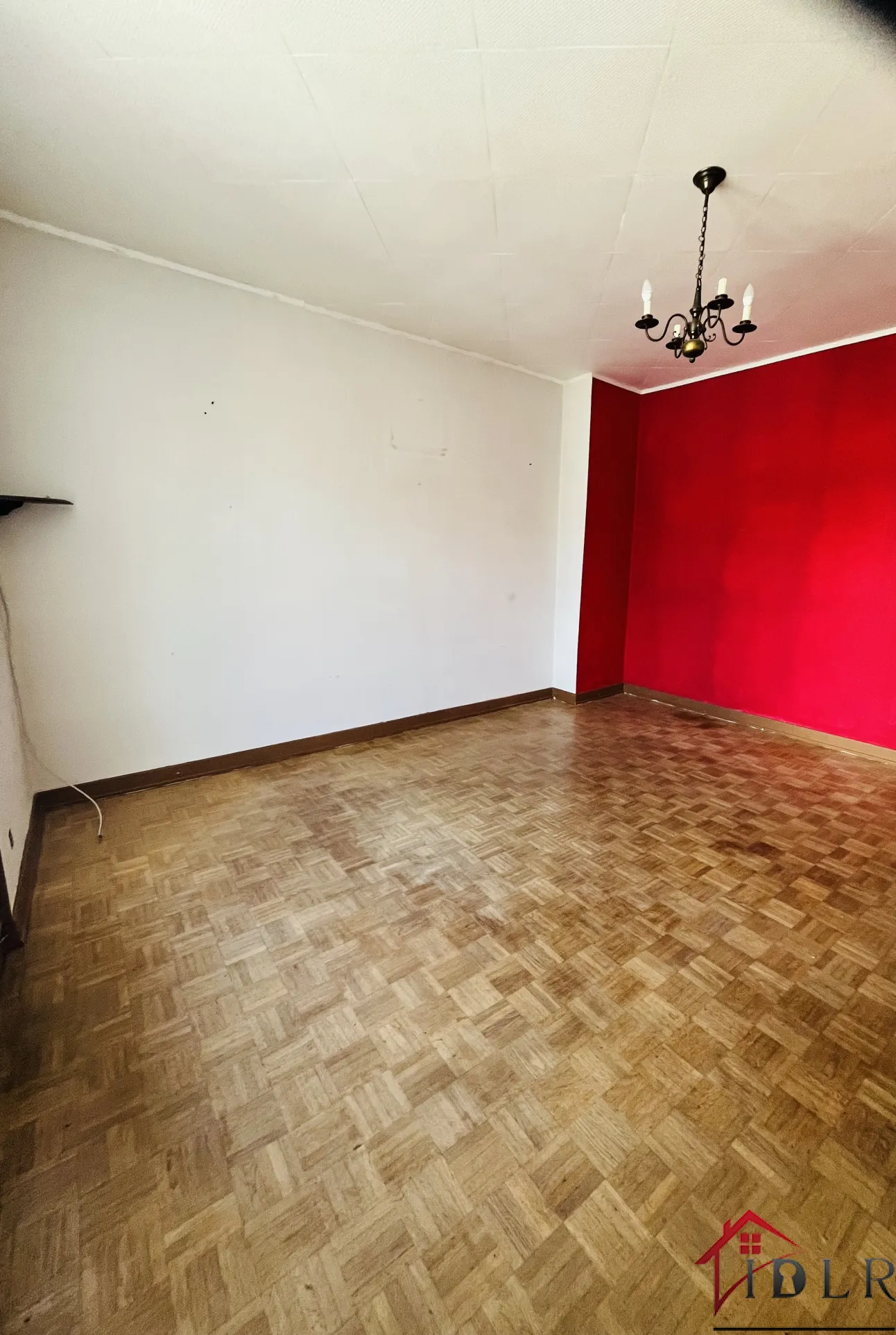 Bâtiment commercial à vendre à Lure - 145 m² avec appartement 