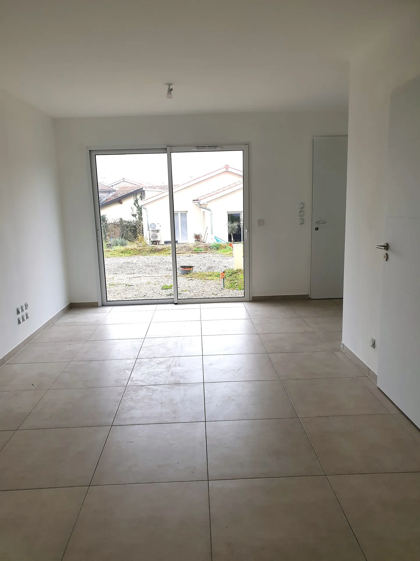 Vente Maison Neuve 91 m² à Montceau, 3 Chambres 