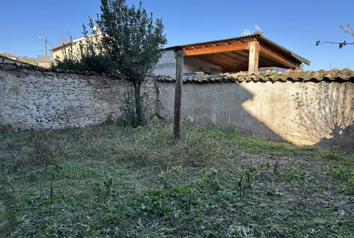 Maison de village à Fleurie - 41 m² avec potentiel de rénovation 