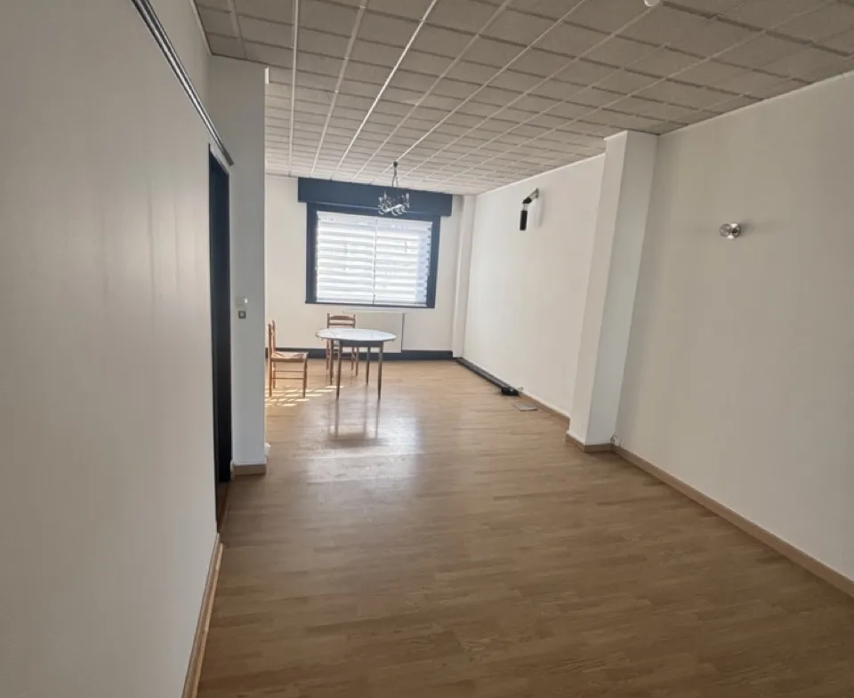 Immeuble de 300 m² à Hénin-Beaumont - Opportunité à saisir ! 