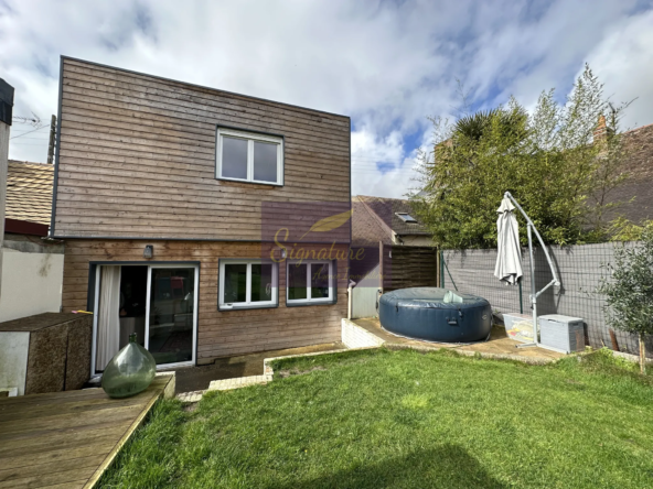 Maison à vendre : 4 chambres avec jardin à St Jean d'Assé