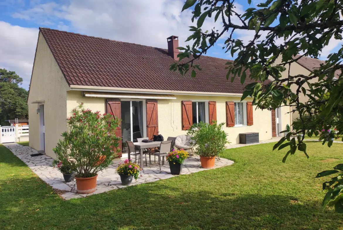 Maison de Plain-pied à Vendre à Ste Mesme - 254 000 € 