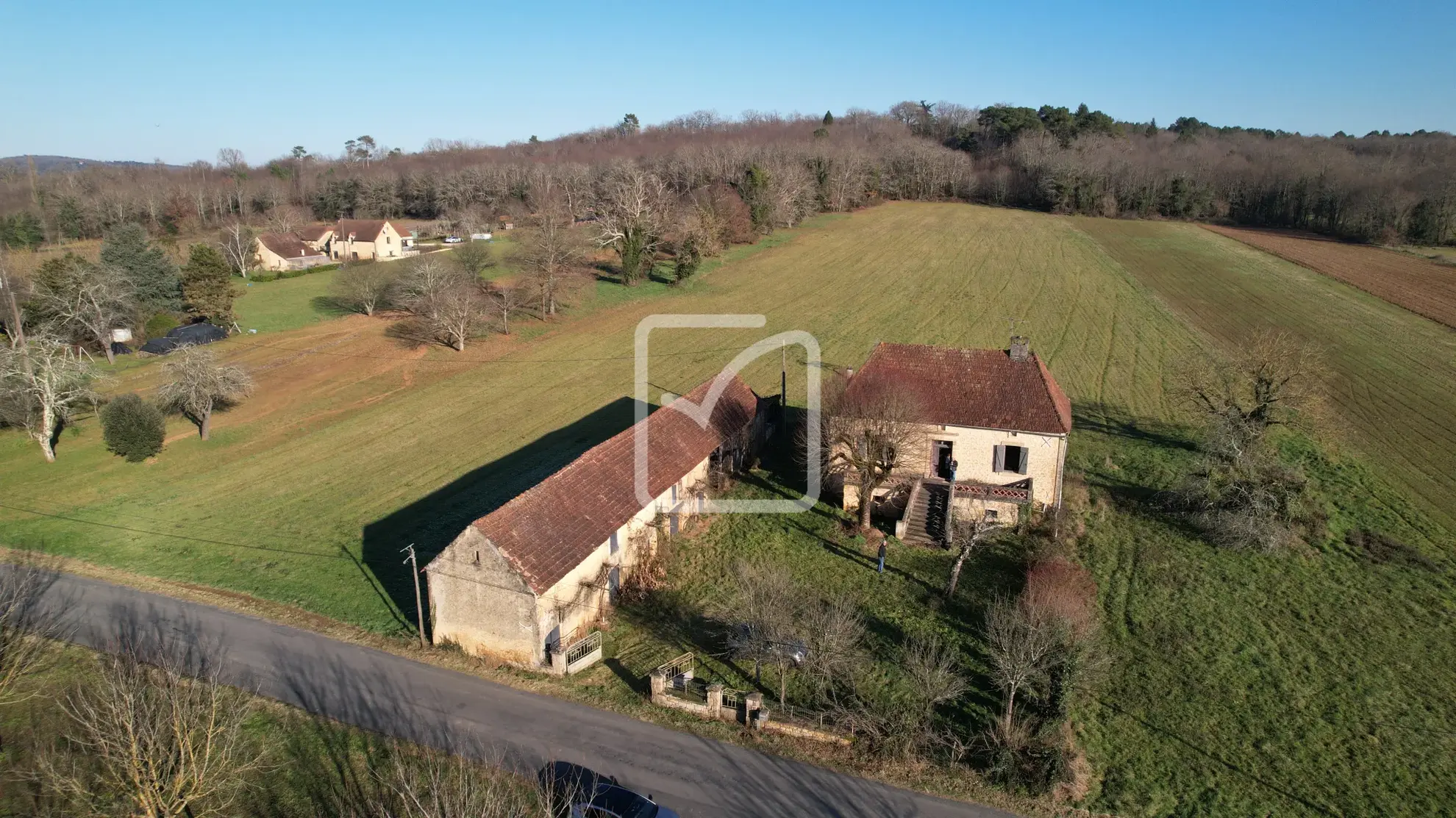 Ferme rénovée à vendre à Gourdon - 2,2 hectares 