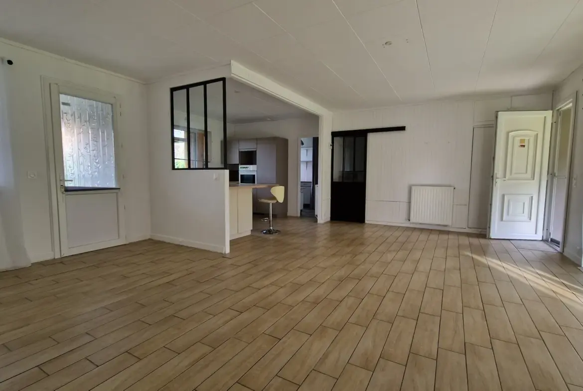 Maison de plain-pied rénovée à Bazas - 125 m² avec jardin 