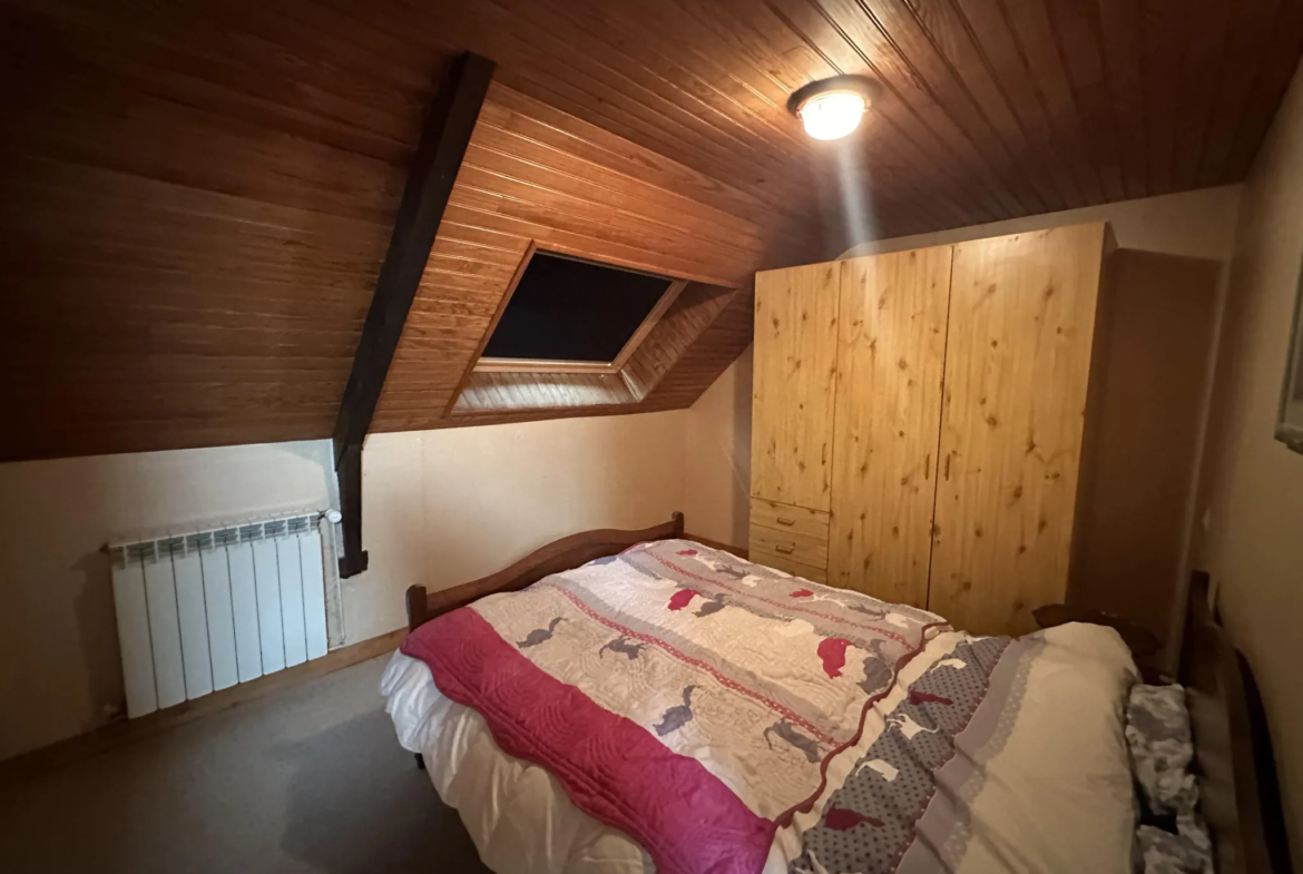 Maison de campagne de 146 m² à Guenin avec terrain de 4 625 m² 