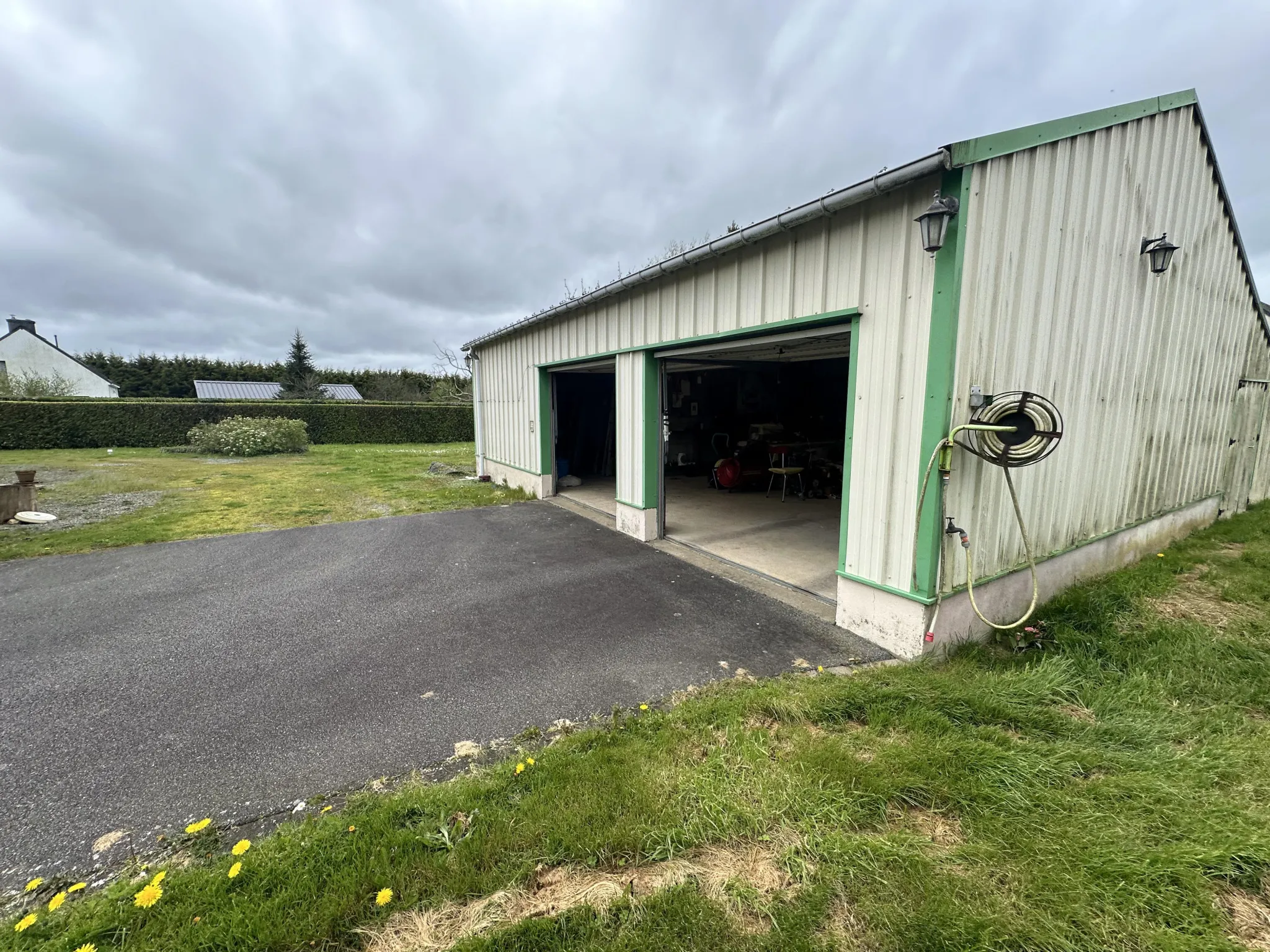 Maison de campagne de 146 m² à Guenin avec terrain de 4 625 m² 