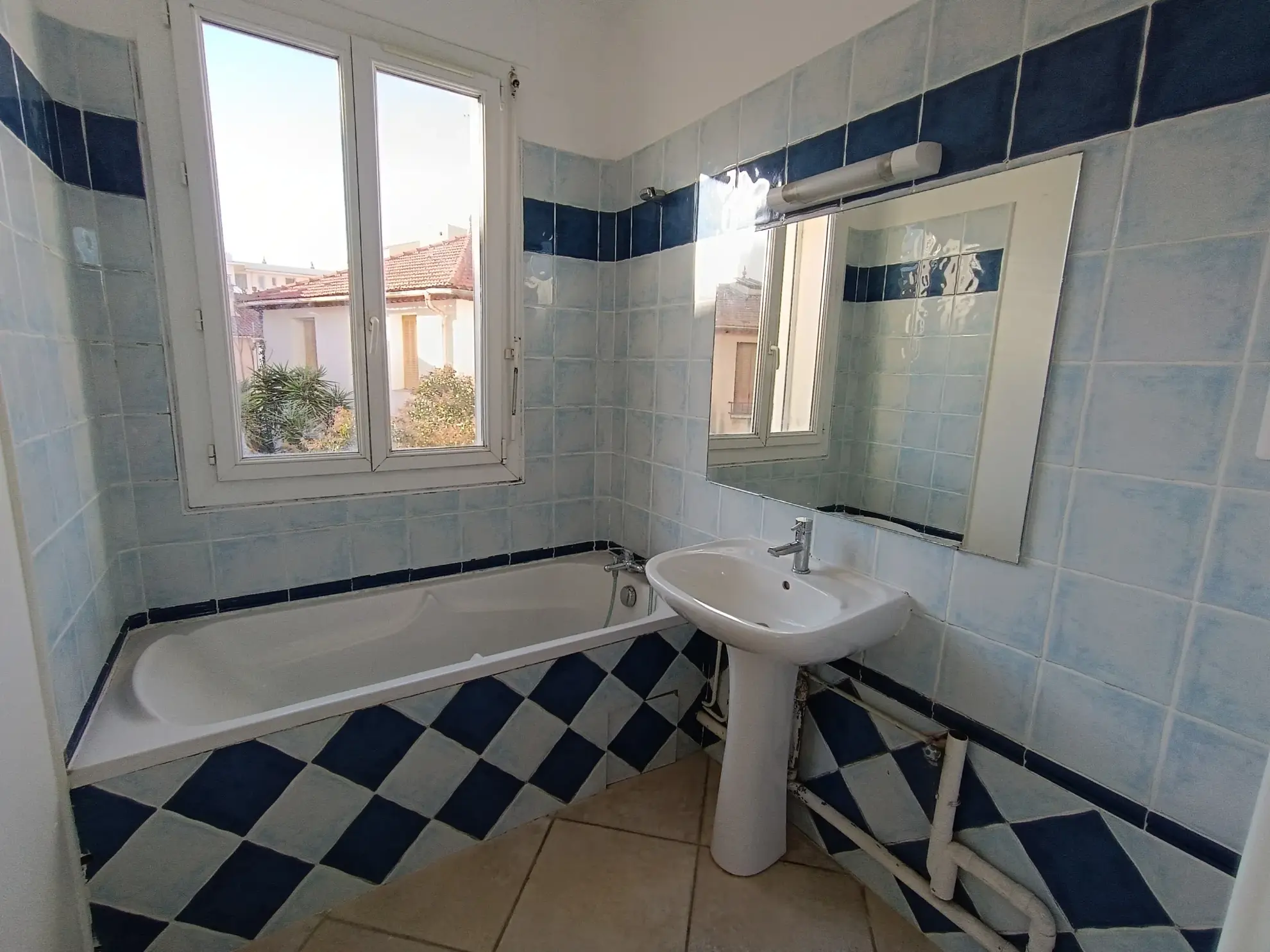 Vente Appartement T4 Toulon Ouest Bas Saint Roch - 93 m² 