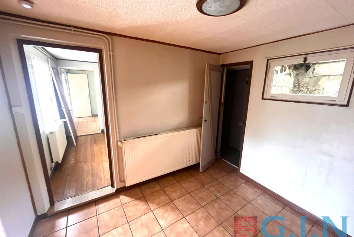 Maison à rénover de plain-pied à Cleon - 64m² 