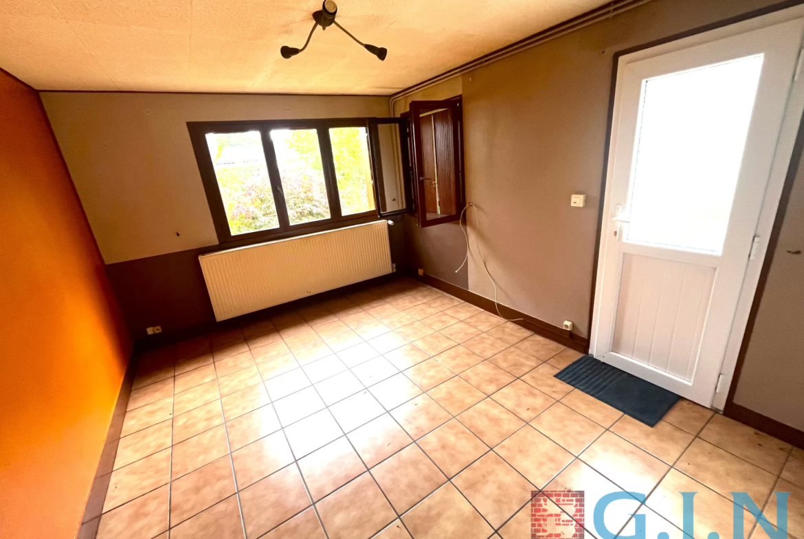 Maison à rénover de plain-pied à Cleon - 64m² 