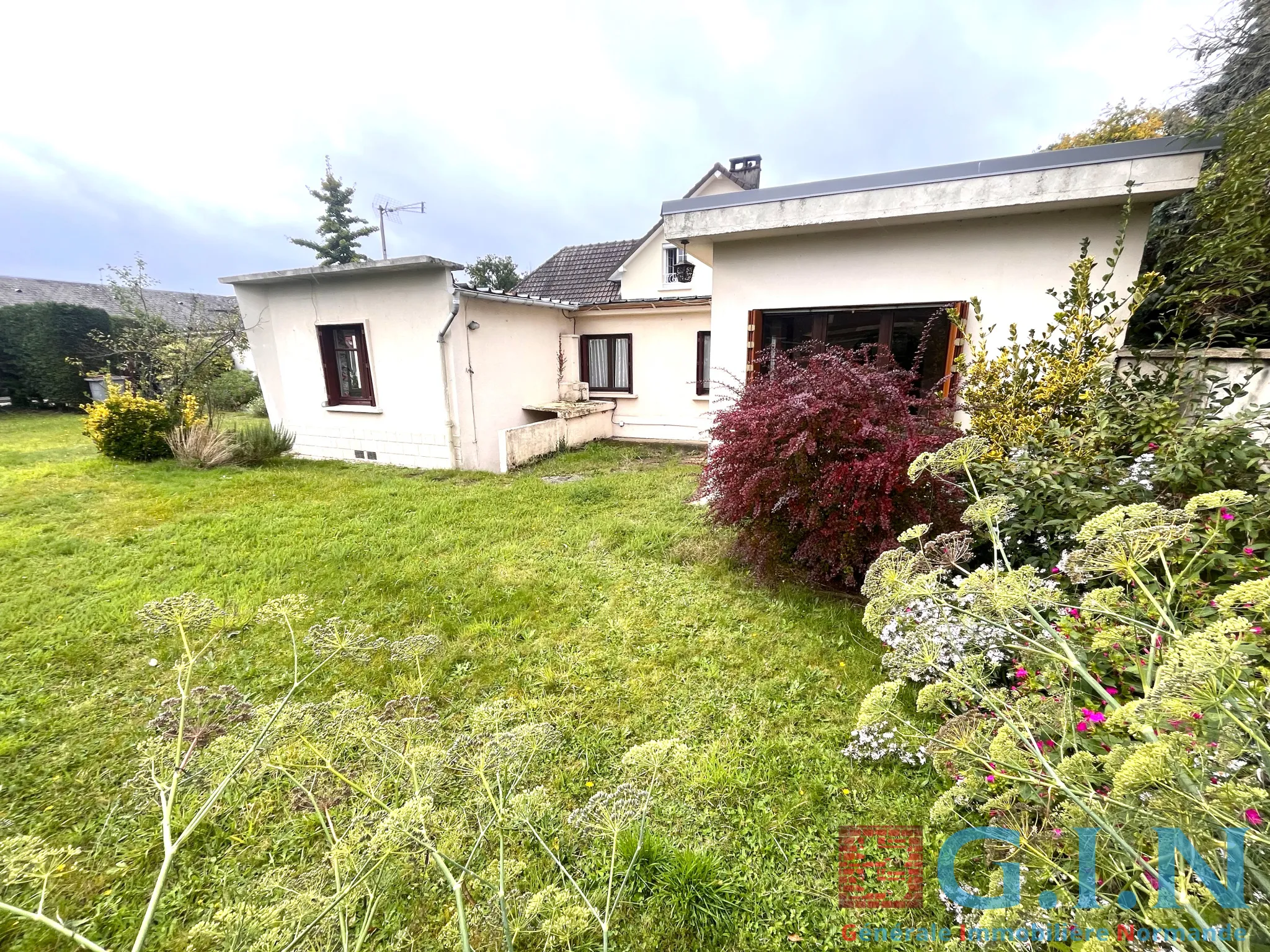 Maison à rénover de plain-pied à Cleon - 64m² 