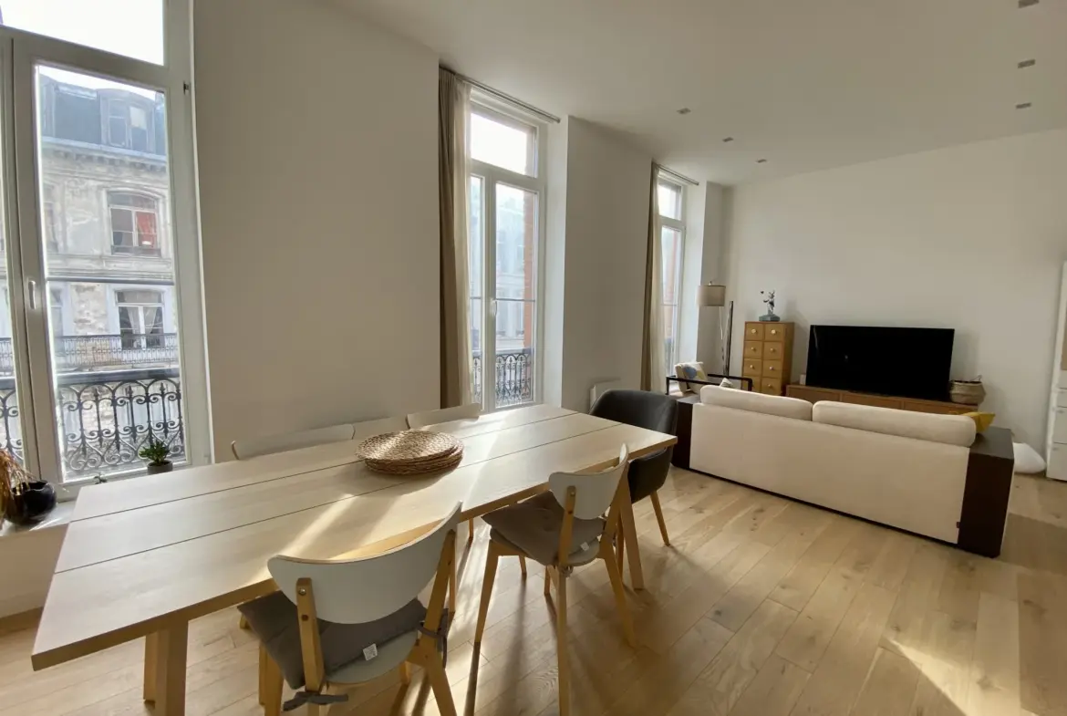 Vente d'un Appartement de 2 Chambres à Lille République 