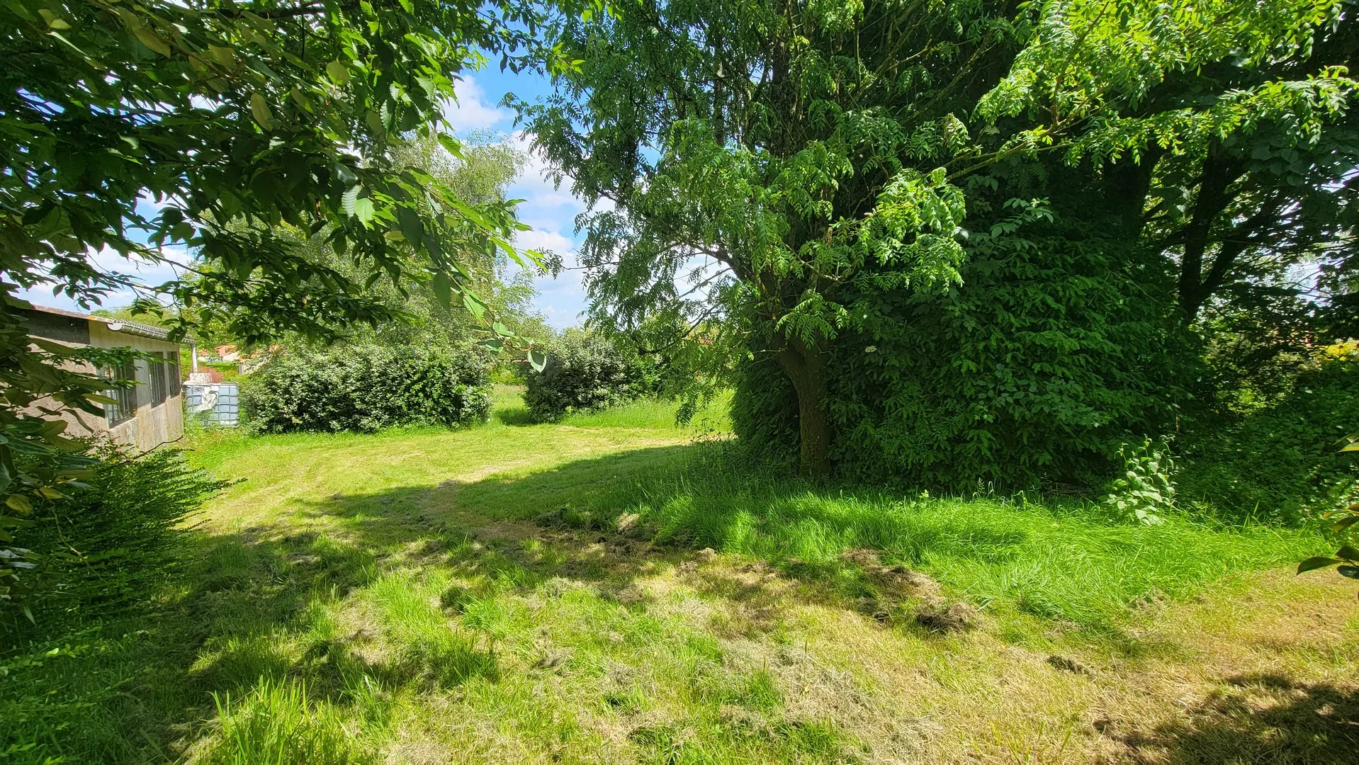 Pavillon à vendre : 4 chambres, cadre paisible à 10 min de Chemillé 