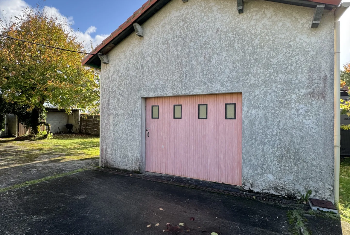 Maison à rénover à Meschers sur Gironde, 63 m², 2 chambres 