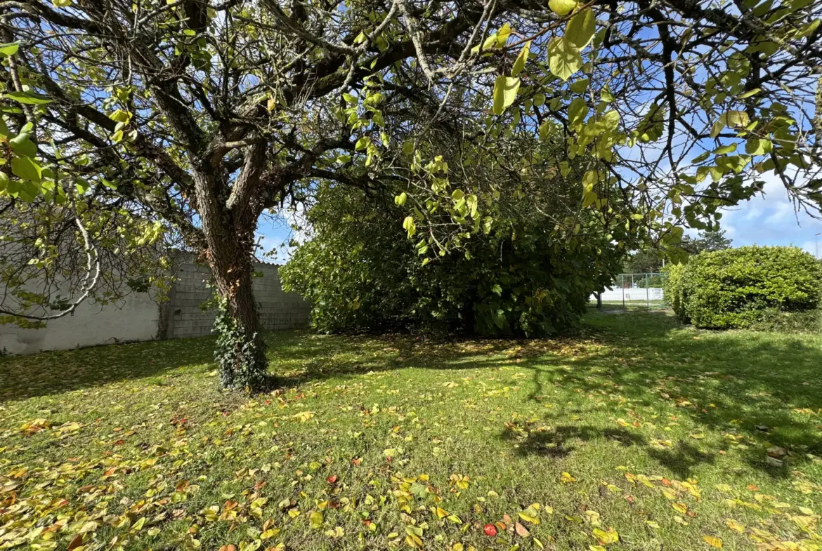 Maison à rénover à Meschers sur Gironde, 63 m², 2 chambres 