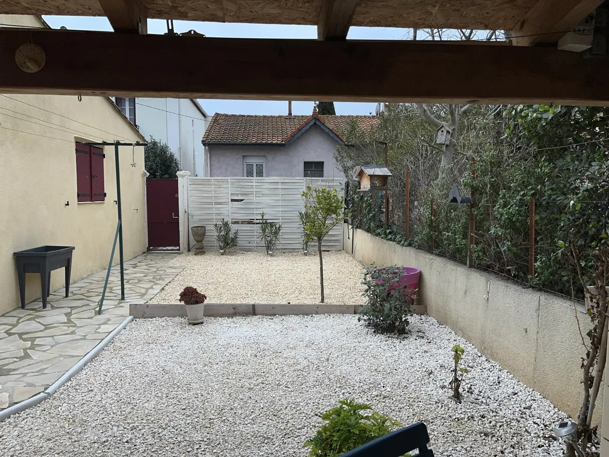 Maison rénovée de 95 m² à Lezignan-Corbieres avec jardin et garage 