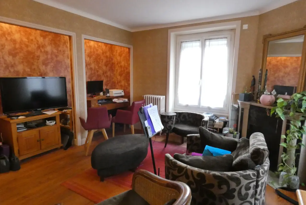 Grande maison de 191 m² à vendre à Aurillac - 5 chambres 