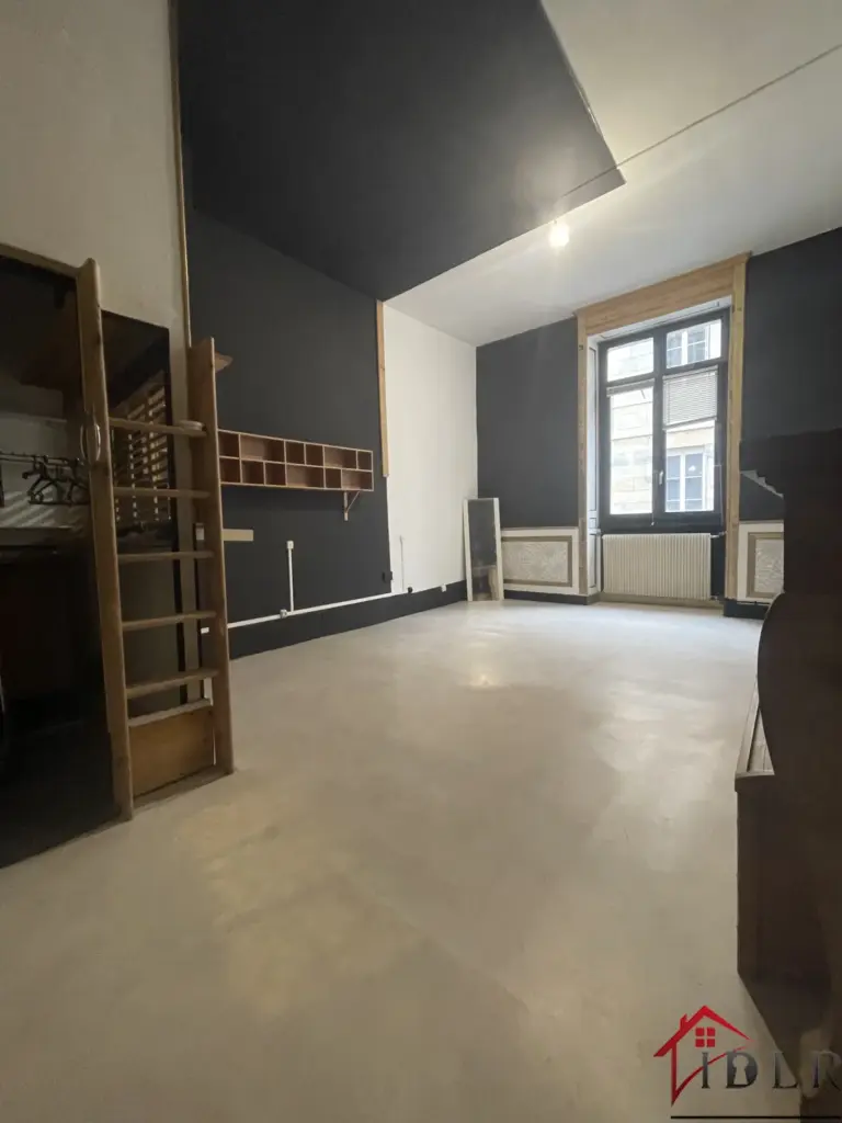 Appartement de caractère à vendre à Besançon, quartier Battant