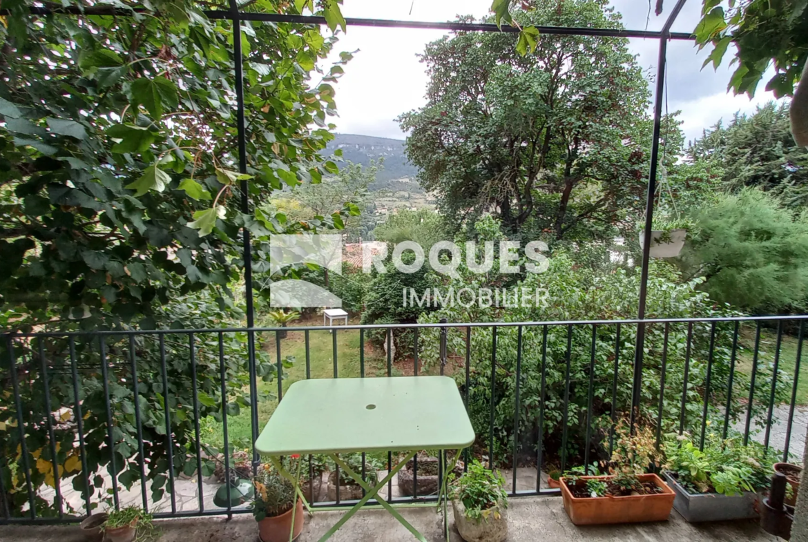 Maison spacieuse avec parc à Millau, vue sur le Larzac 