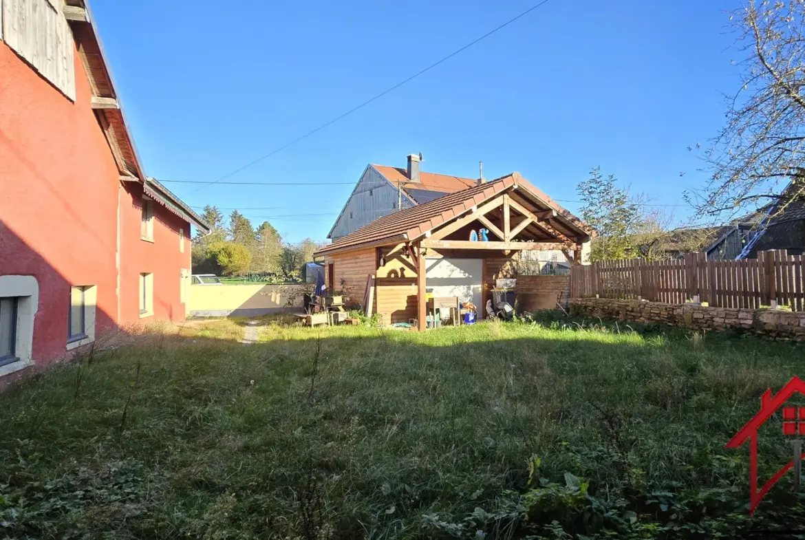 Maison de Village Rénovée de 191 m² à Baume-les-Dames 