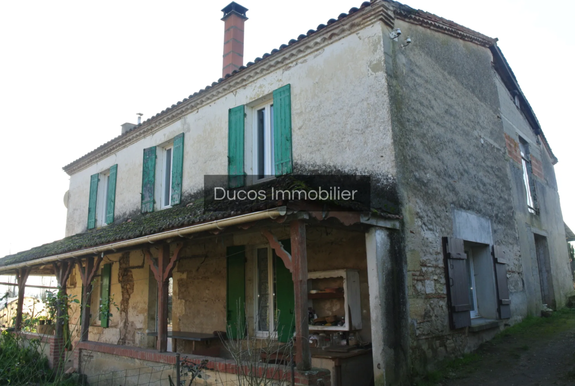 Maison en pierre à rénover à Marmande 