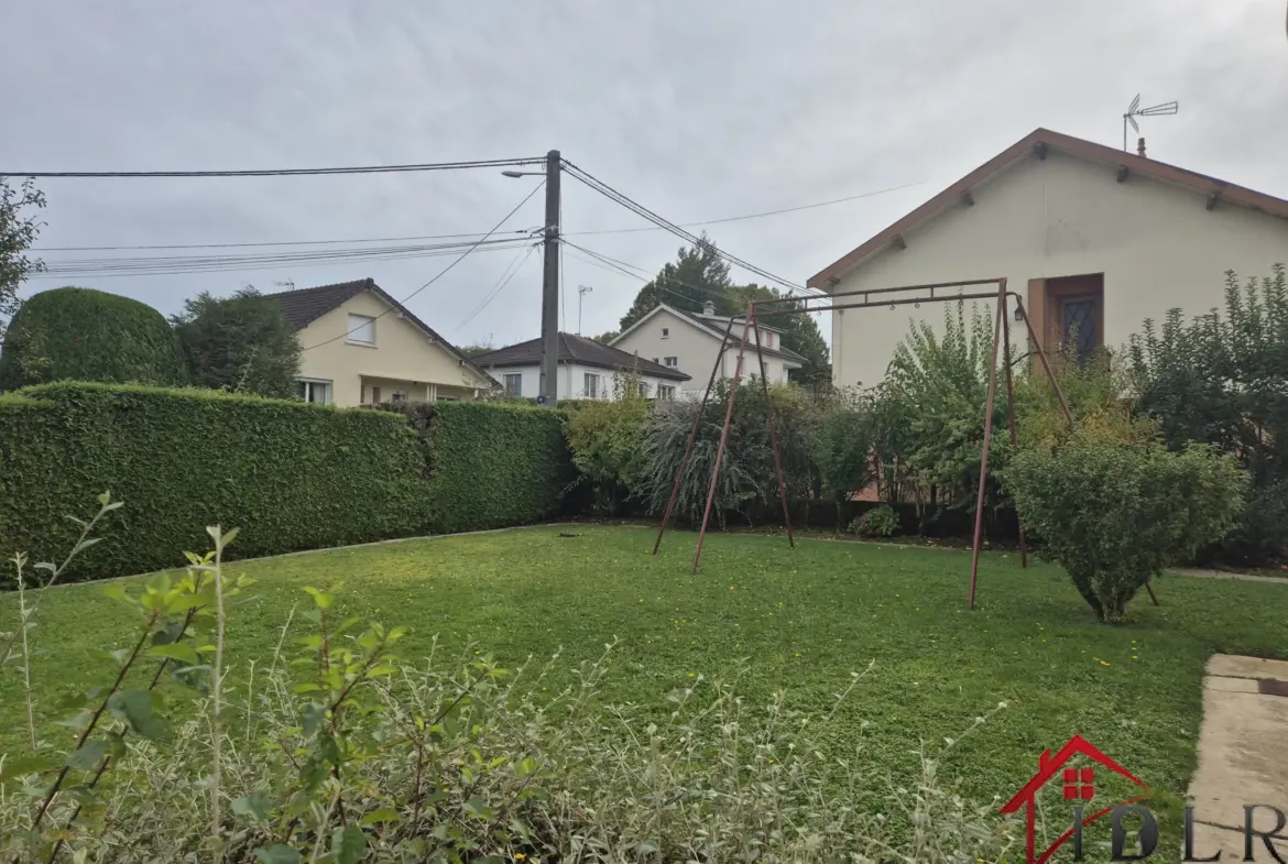 Pavillon des années 70 à Bettancourt la Ferrée - 90m² 