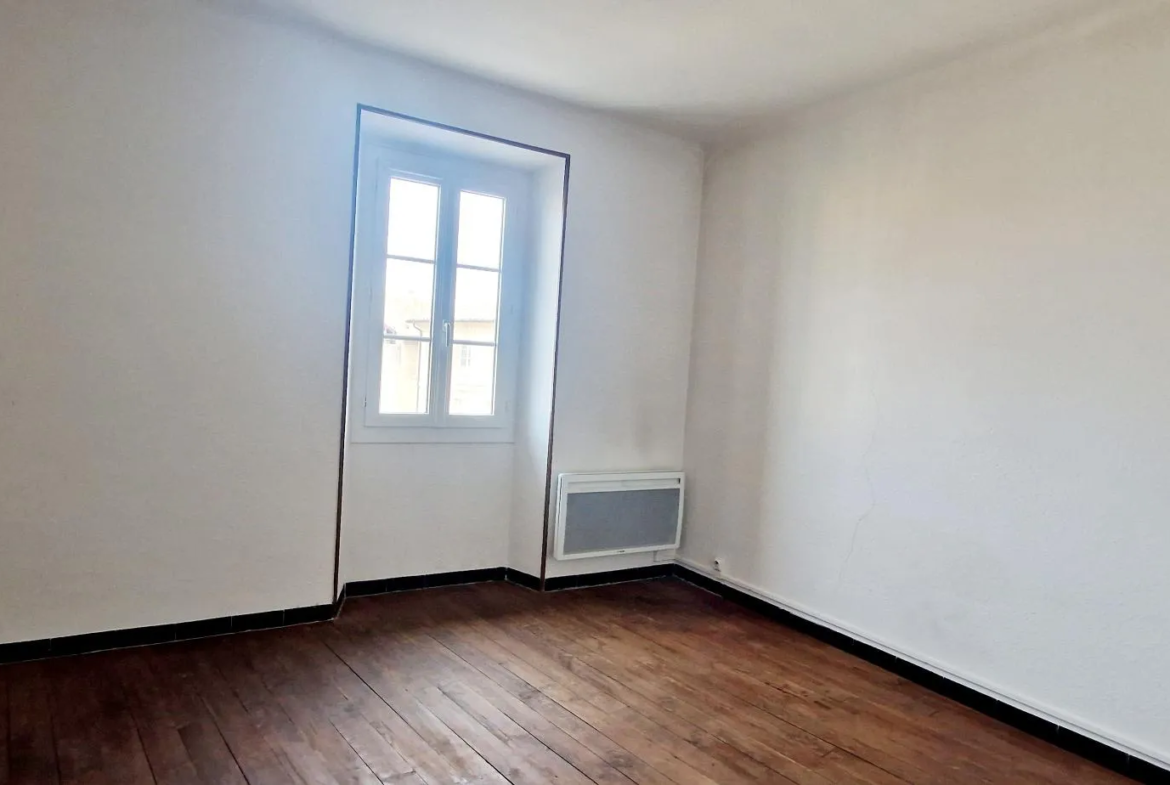 Maison à vendre à Bollène pour 71 000 € 