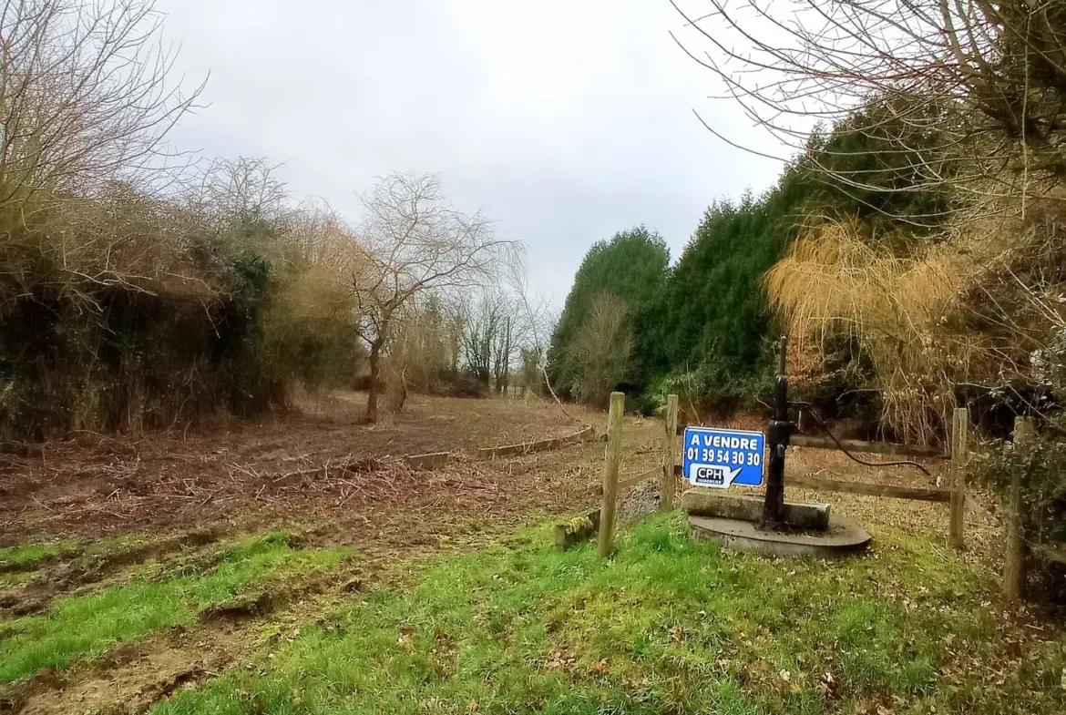 Terrain constructible de 1845 m² à Familly, proche de Livarot 