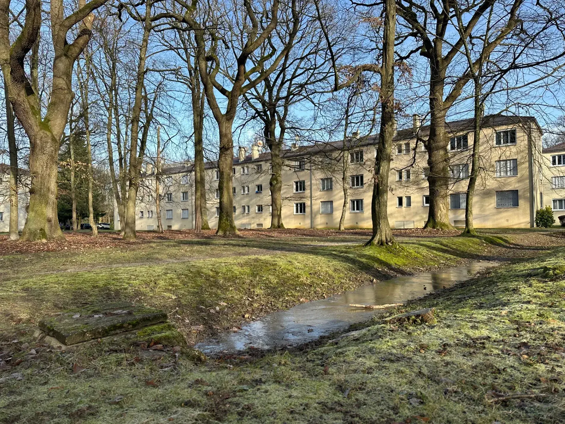 Appartement familial de 5 pièces à La Celle Saint Cloud 