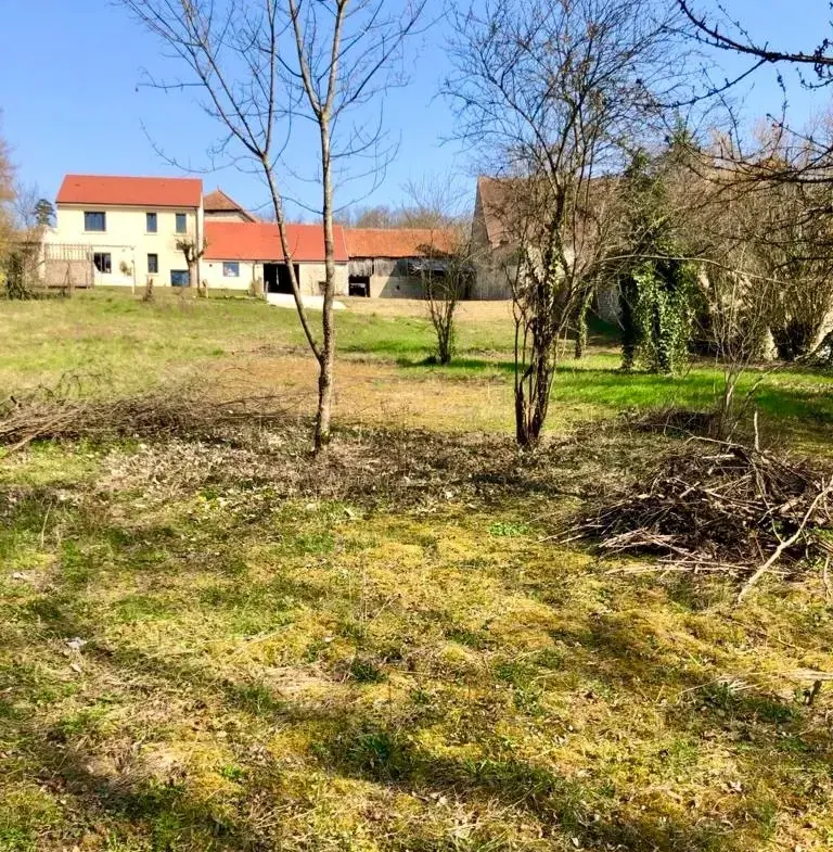 Terrain à bâtir de 1940 m² en bordure de rivière - Arceau, 15 min de Dijon 