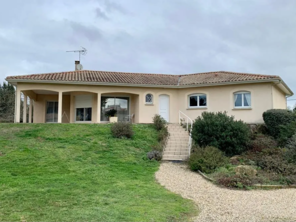 Maison contemporaine à vendre à Blasimon - 2007 - Jardin et sous-sol