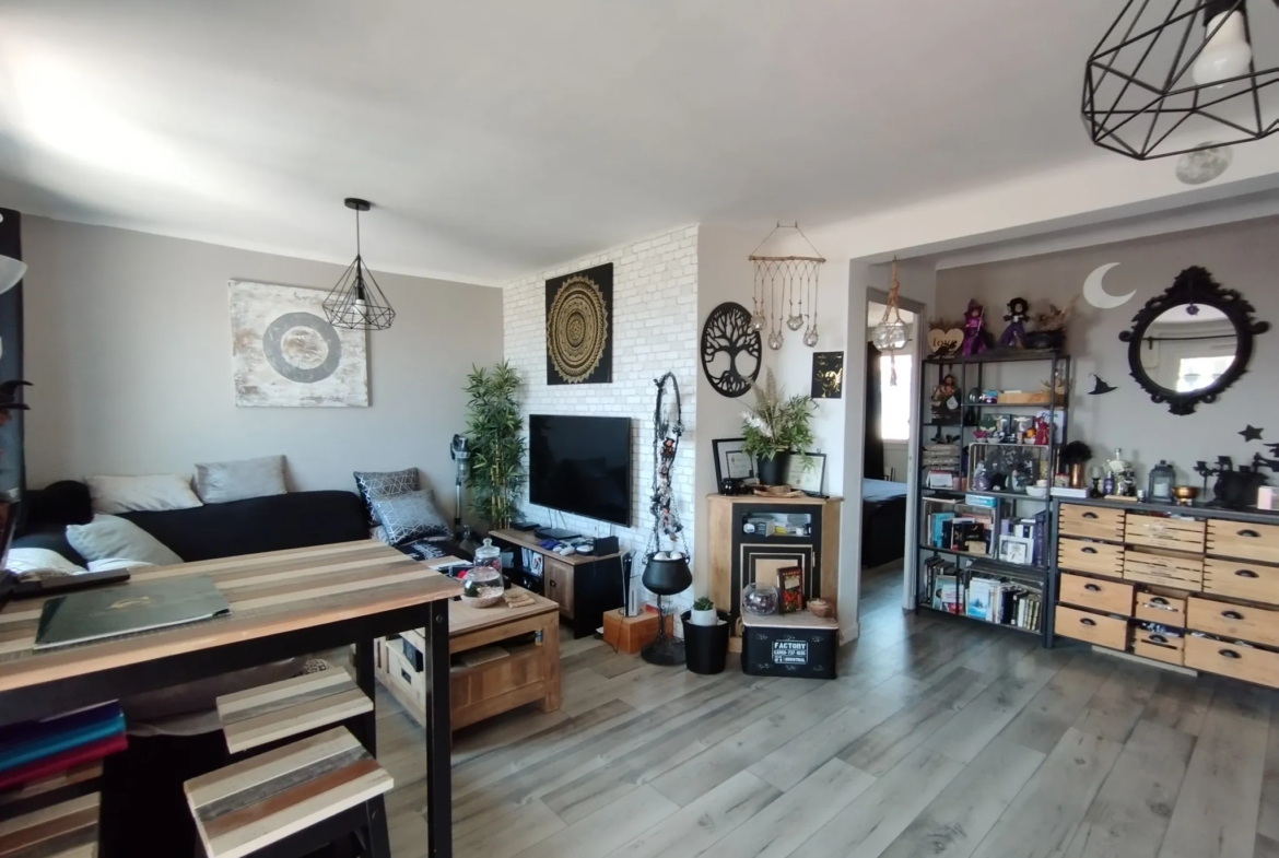 Vente d'un Appartement T4 lumineux à Toulon Est avec terrasse et garage optionnel 