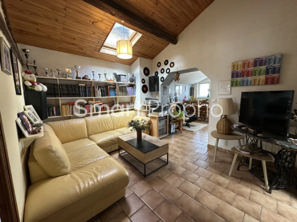 Maison de Bourg à Vendre entre Riom et Mozac - 158 m²