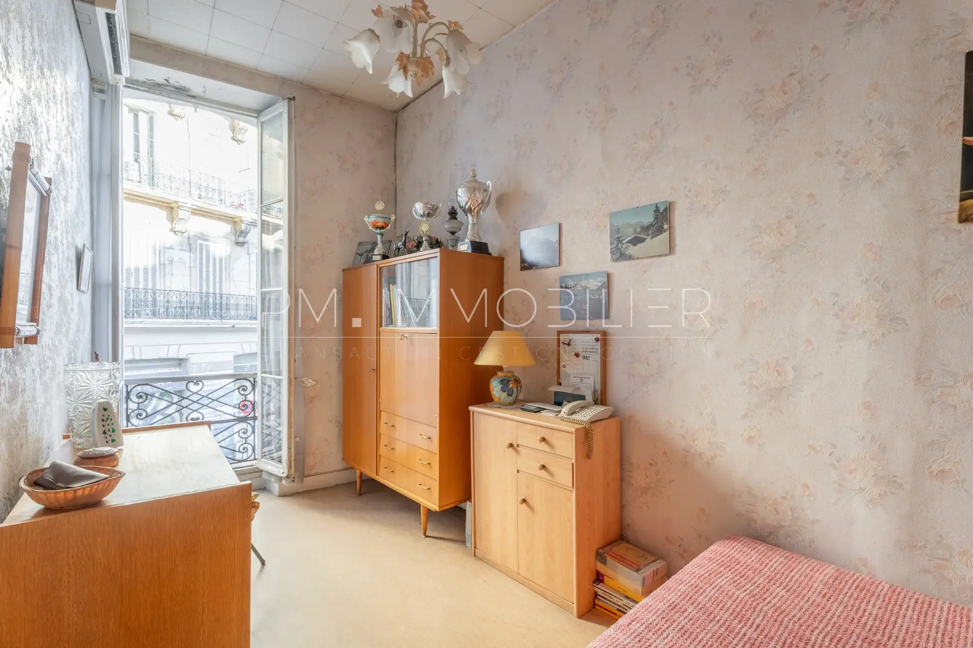 À vendre : Appartement de 65 m² à rénover sur la place Jean Jaurès, Marseille 