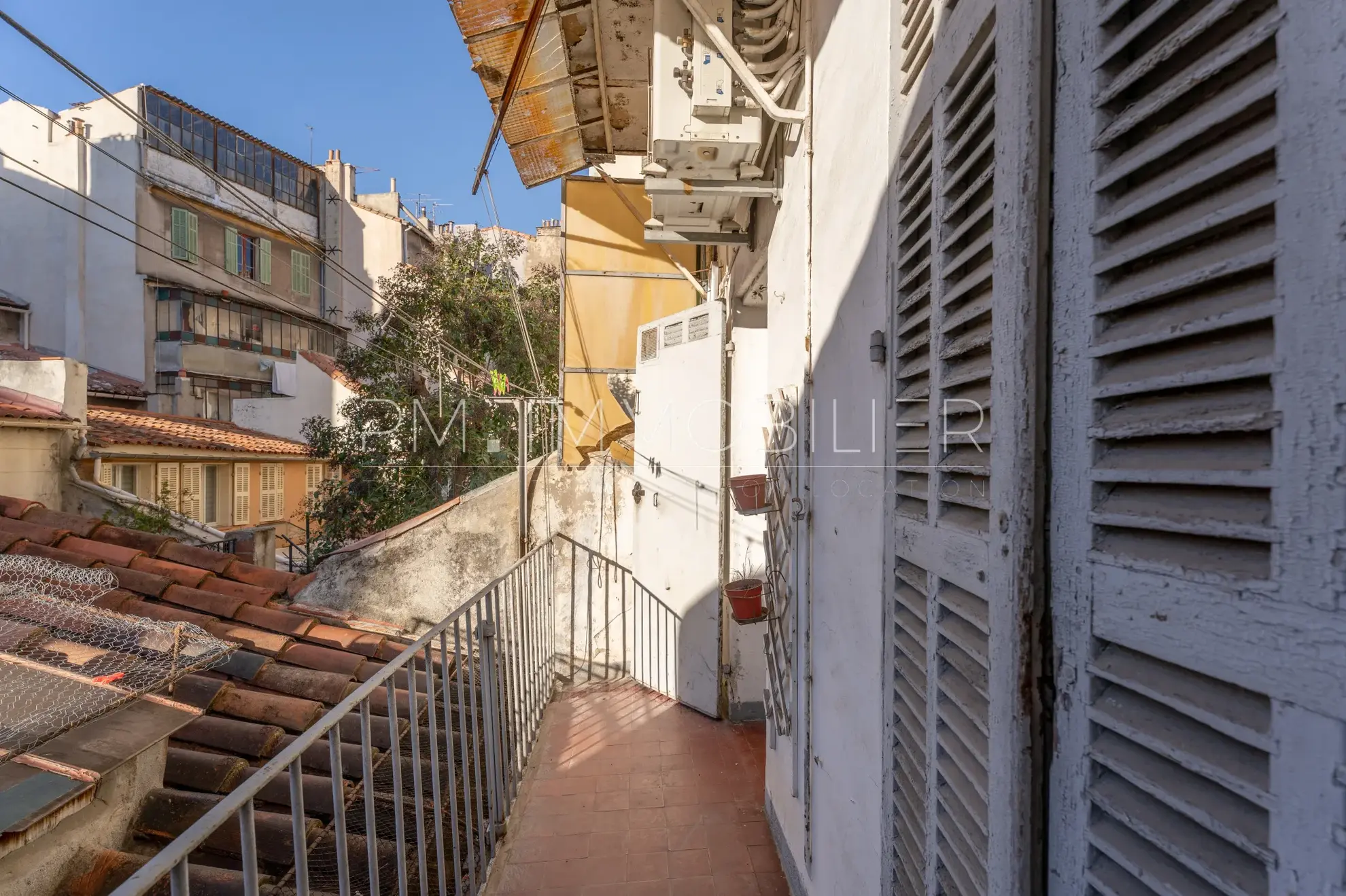 À vendre : Appartement de 65 m² à rénover sur la place Jean Jaurès, Marseille 