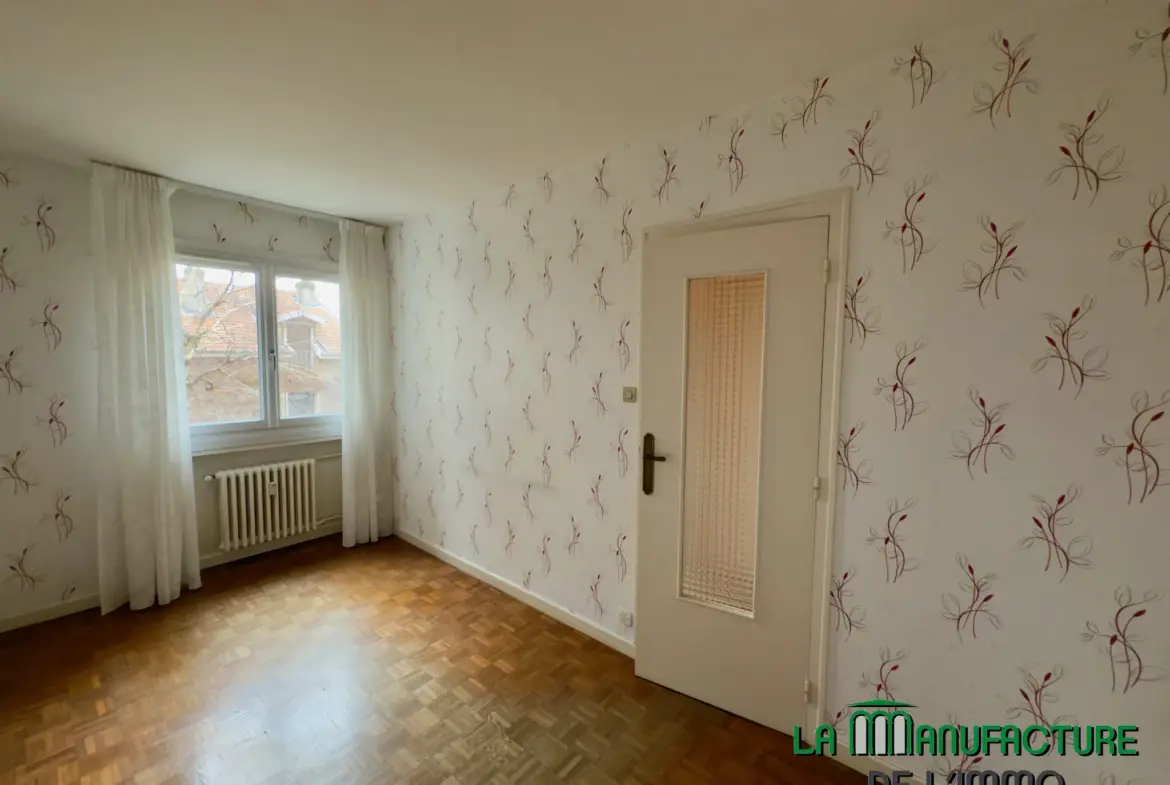 À vendre : Appartement F3 avec balcon, cave et garage à Saint-Étienne 