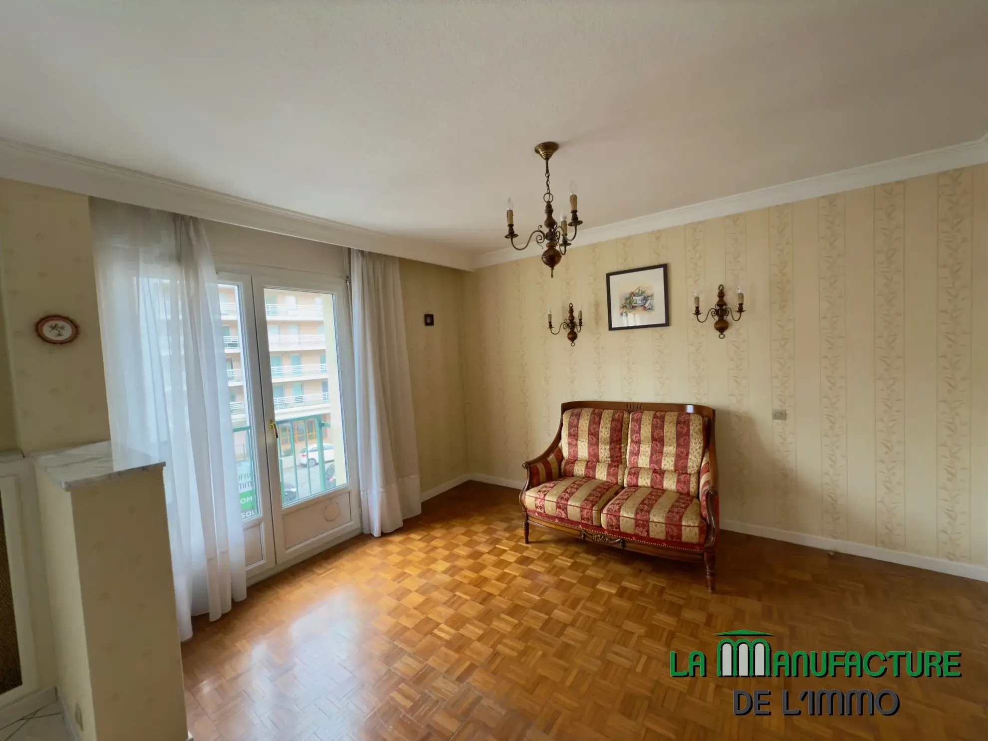 À vendre : Appartement F3 avec balcon, cave et garage à Saint-Étienne 