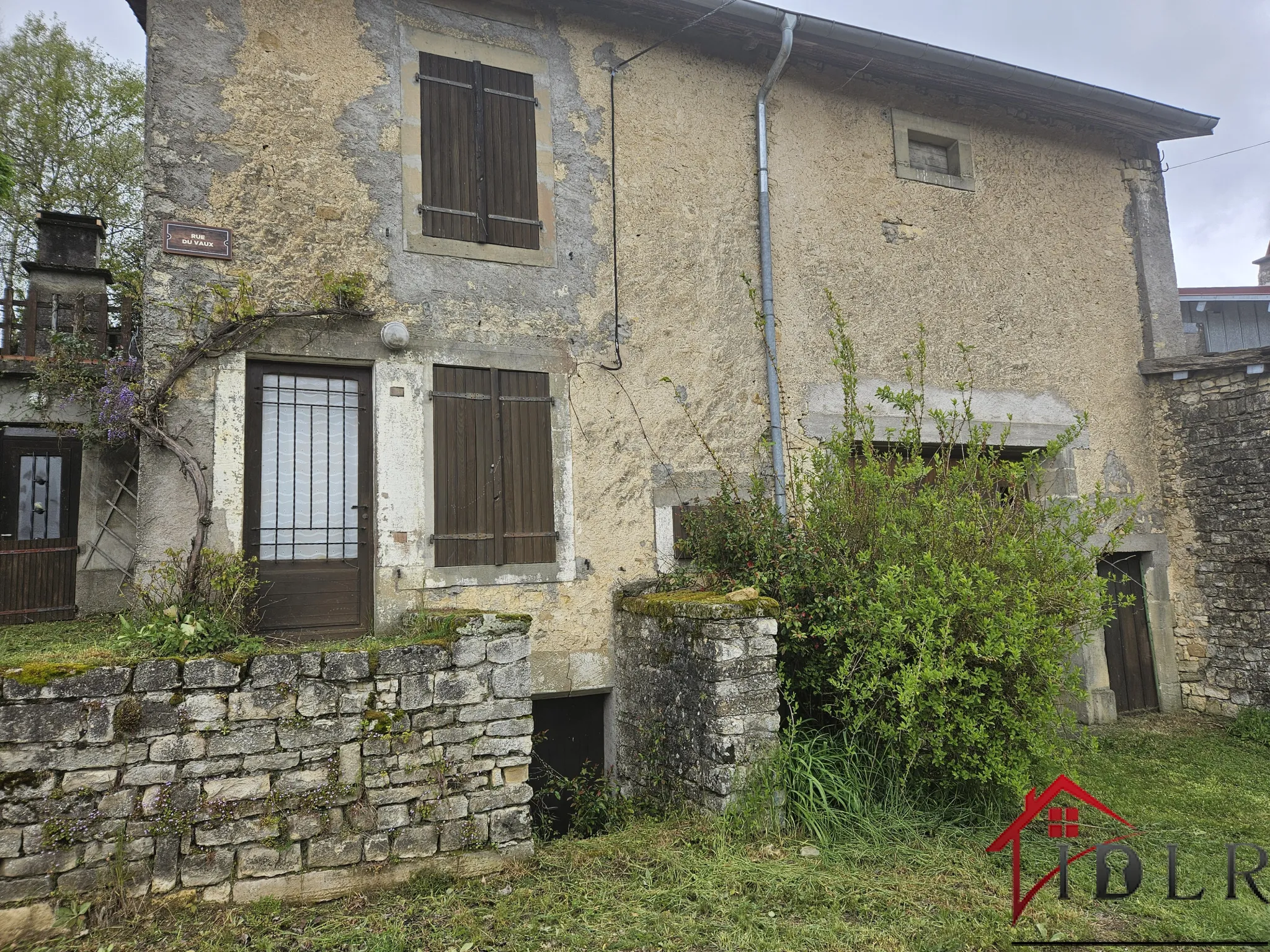 Maison de campagne type 4 à vendre à Les Thons - 115 m² 