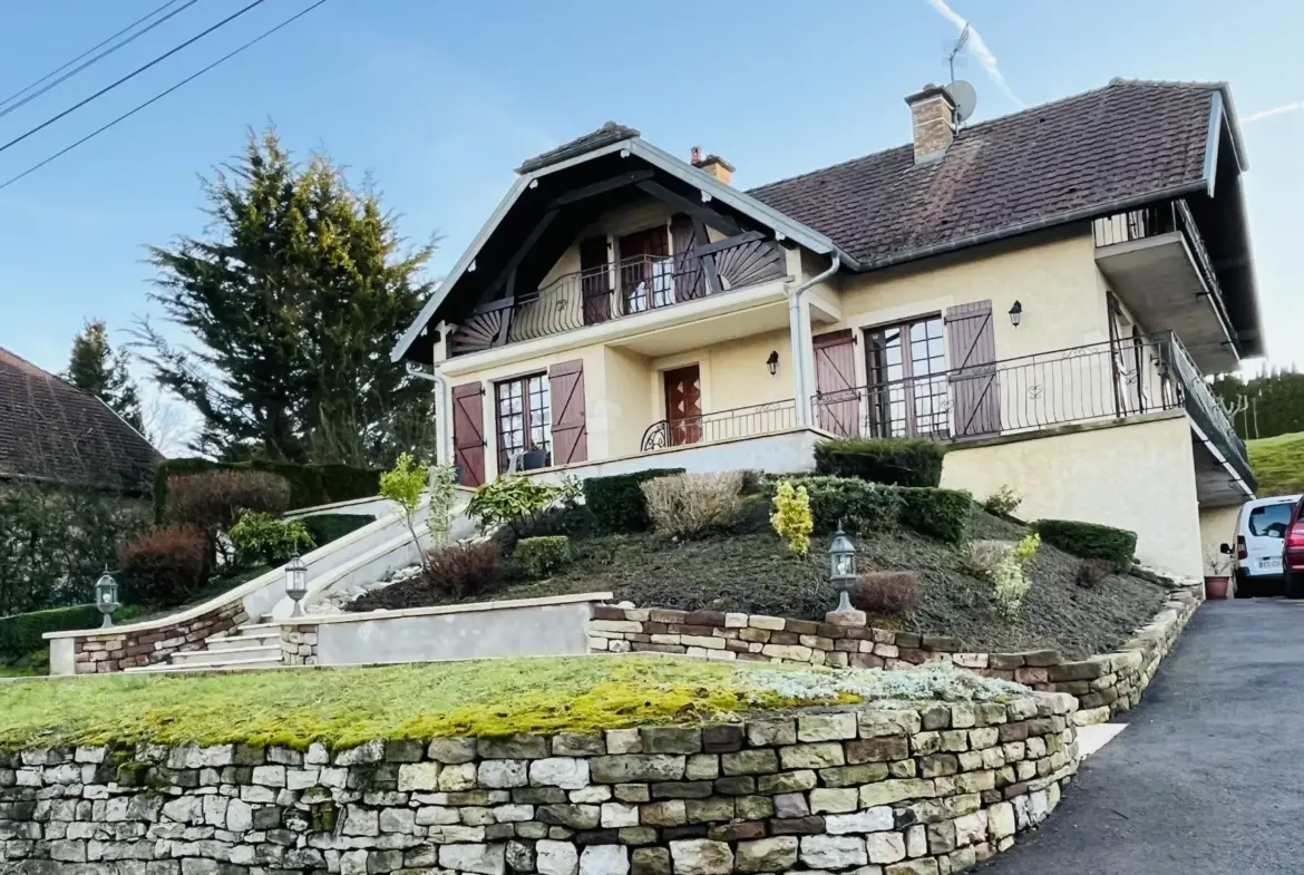 Charmante maison à vendre à Quers avec 4 chambres et terrain spacieux 