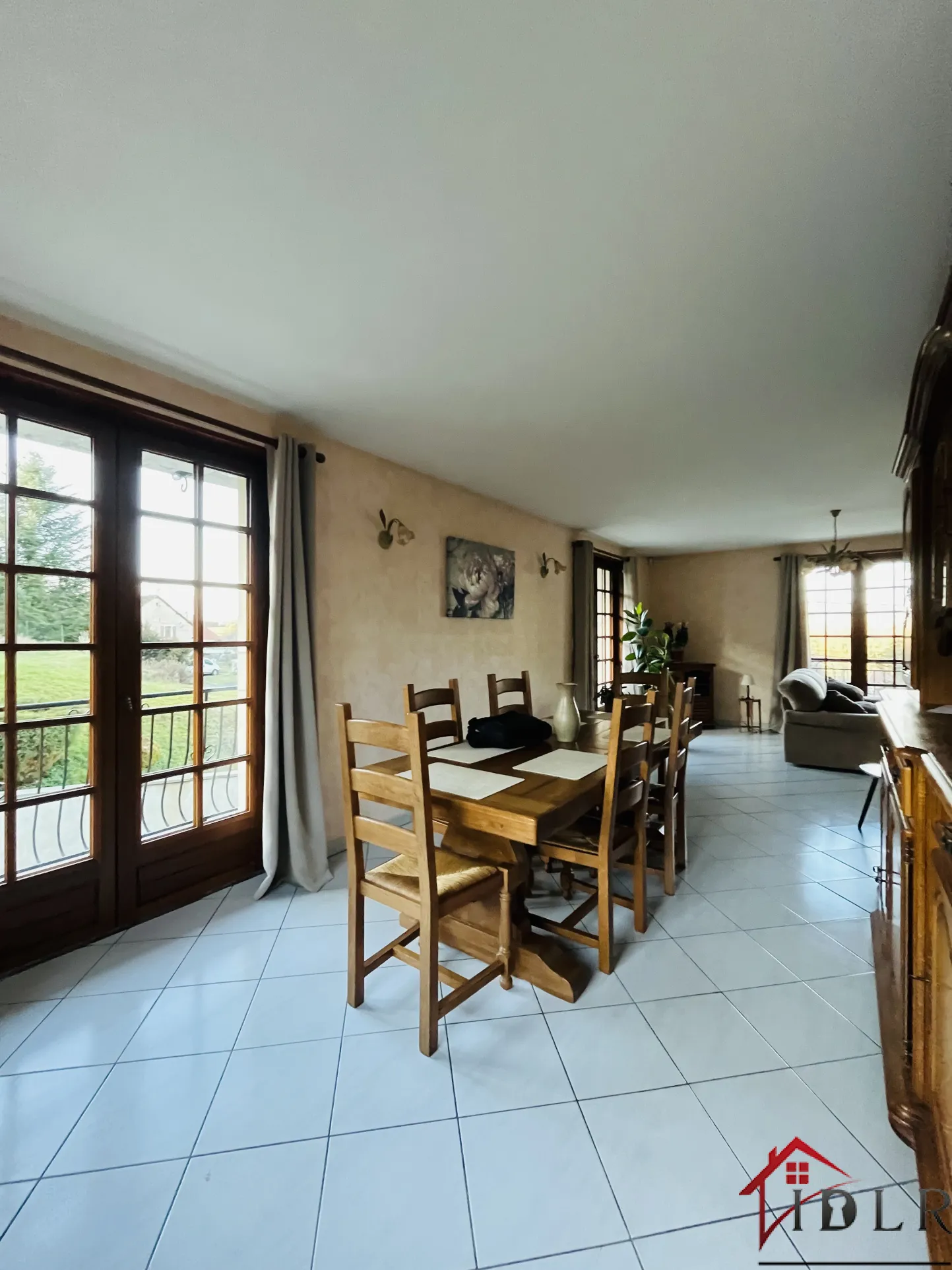 Charmante maison à vendre à Quers avec 4 chambres et terrain spacieux 