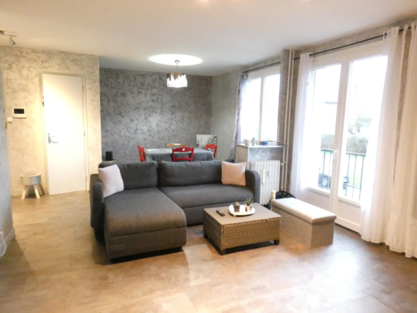 Appartement T3 lumineux avec ascenseur et garage à Aurillac