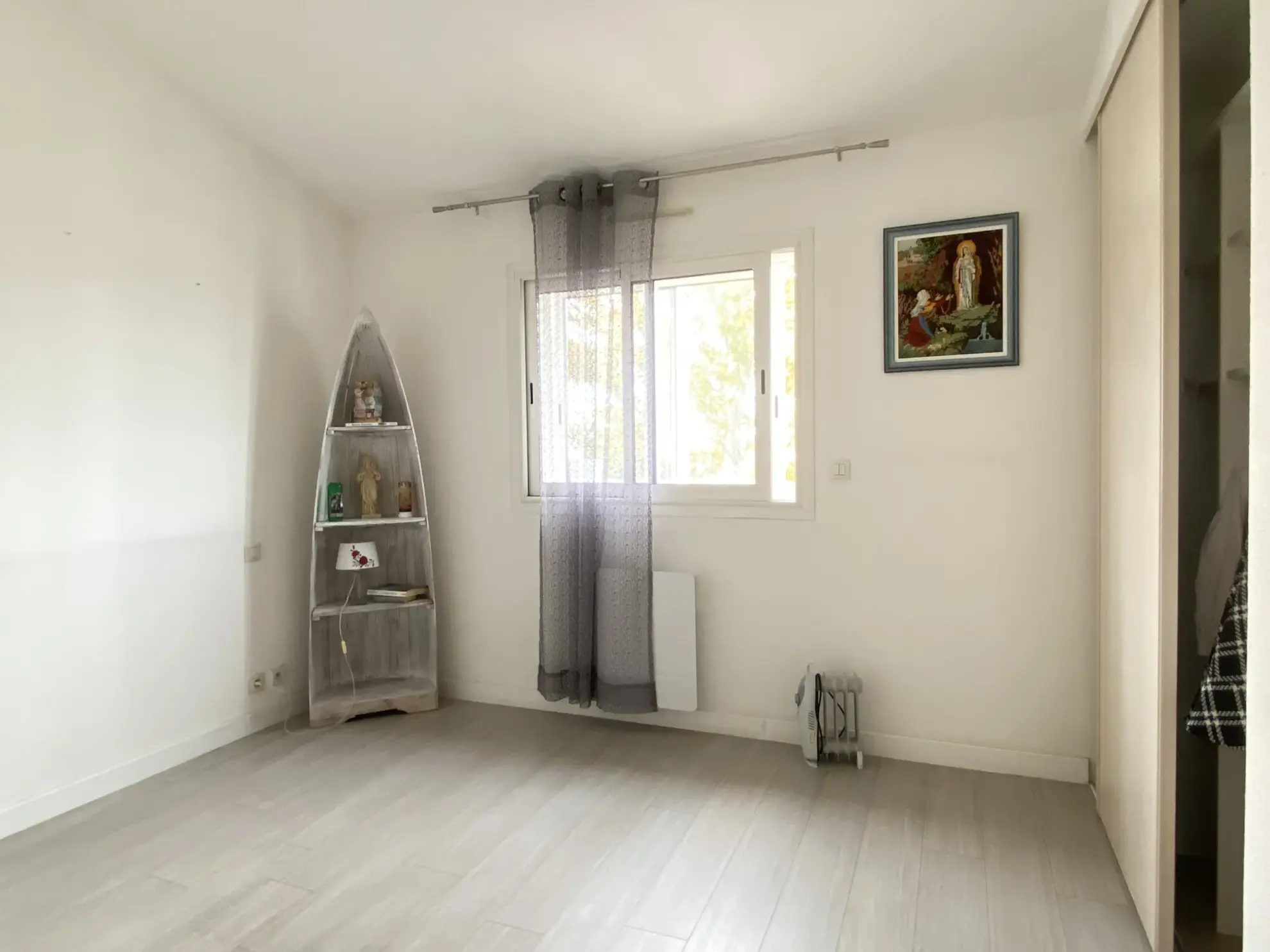 Appartement T4 avec terrasse et garage à Perpignan Sud 