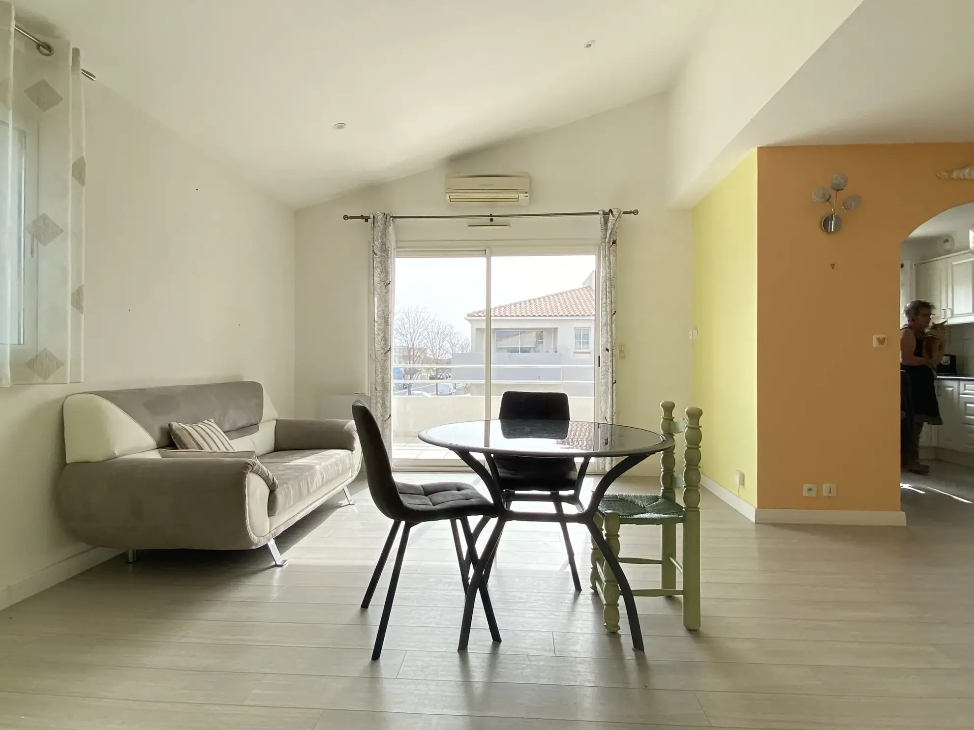 Bel Appartement T4 avec Terrasse et Garage à Perpignan Sud 