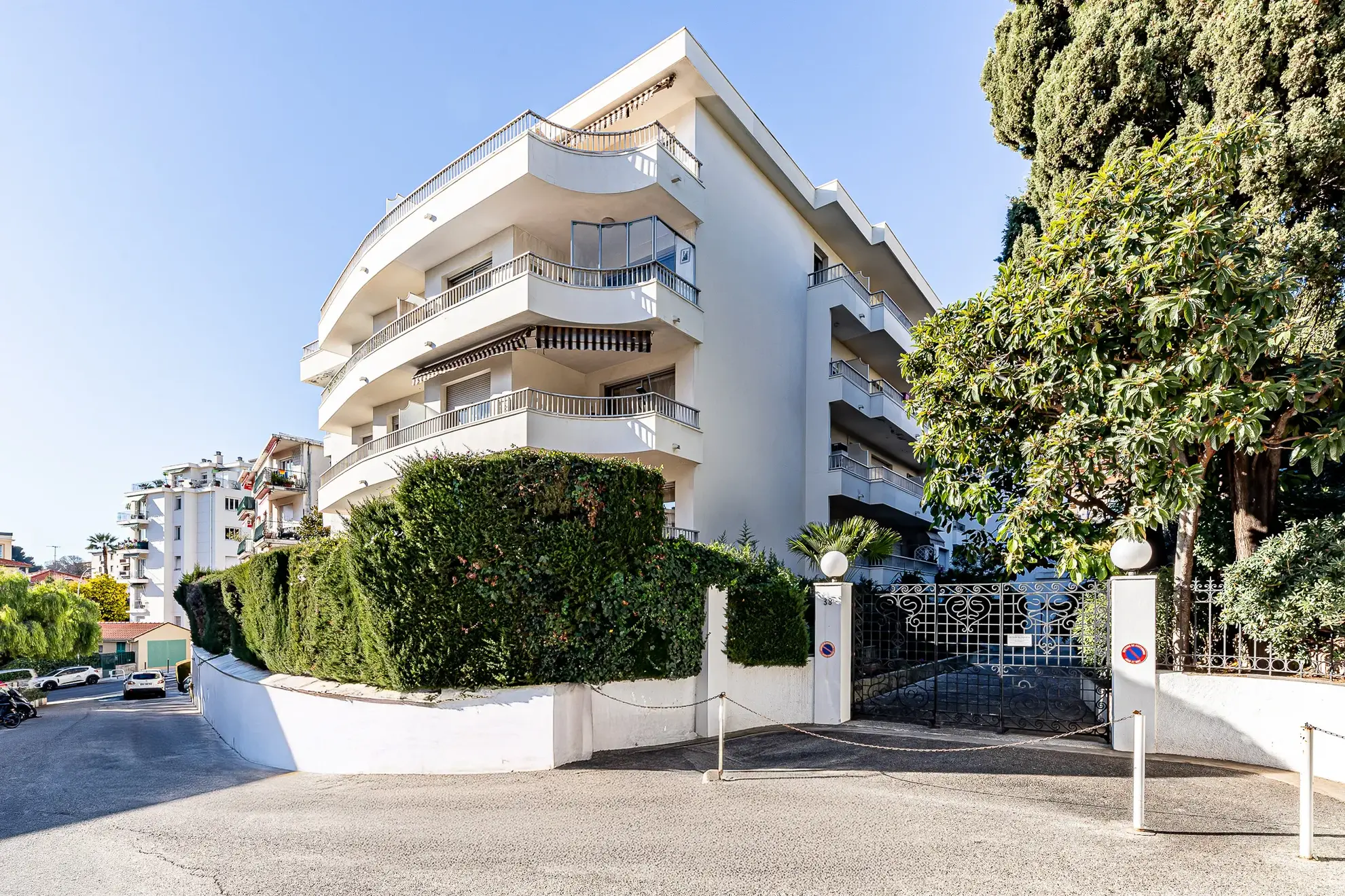 Vente Appartement 2 Pièces en Rez-de-Jardin à Nice - Parc Impérial 