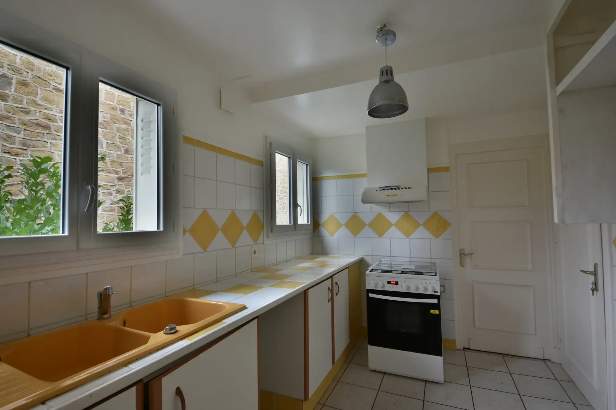 Maison atypique à vendre à Brive la Gaillarde - 84 m² 