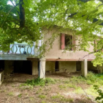 À vendre : Mas à rénover à St Marcel de Careiret - 179 000 €