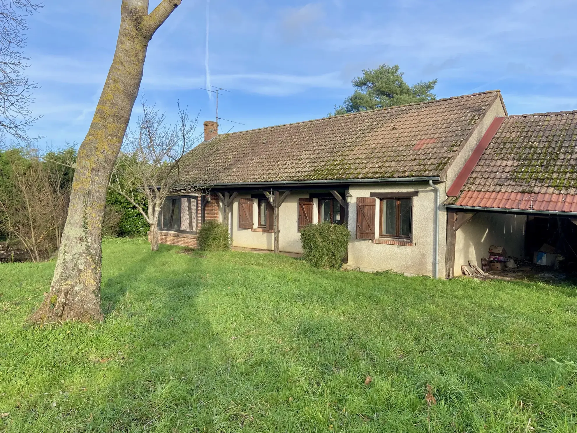 Maison de plain-pied à Dampierre-en-Gracay, 3 chambres 