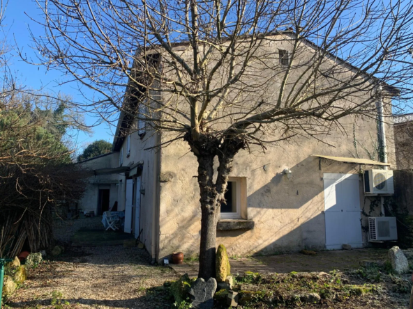 Maison atypique à Landerrouet-sur-Ségur avec 3 chambres et grand jardin