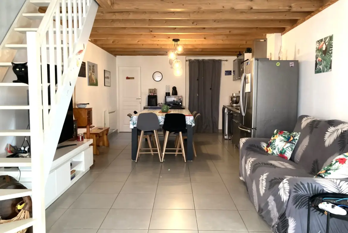 À Saint-Sorlin-en-Bugey, appartement T3 en duplex de 67 m² avec terrasse 