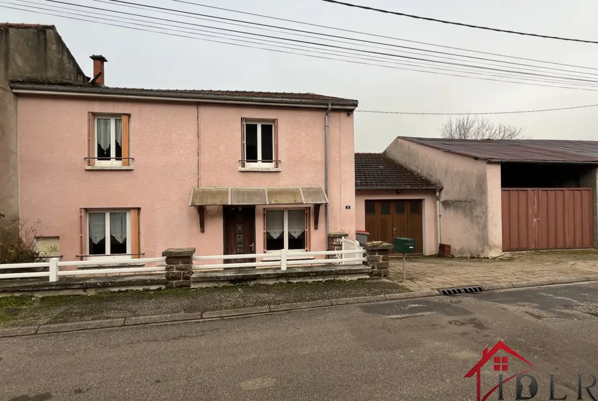 Maison de village avec hangar à Larivière-Arnoncourt - 131 m² habitables 